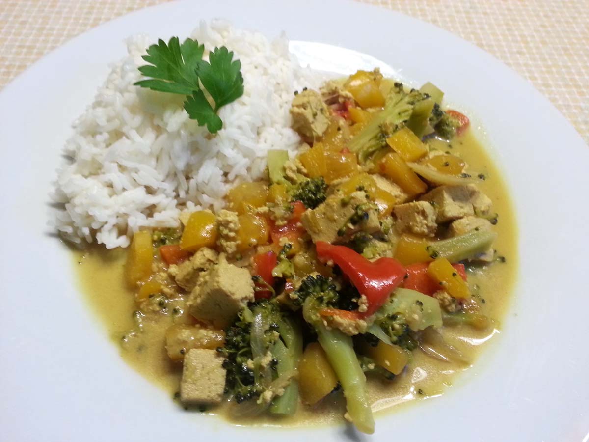 Gemüse-Curry mit Tofu - Tierschutzverein Robin Hood